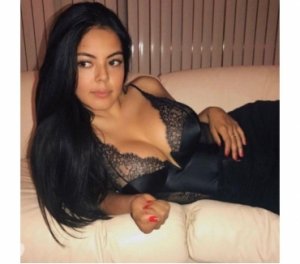 Lesly-anne escort Maromme, 76